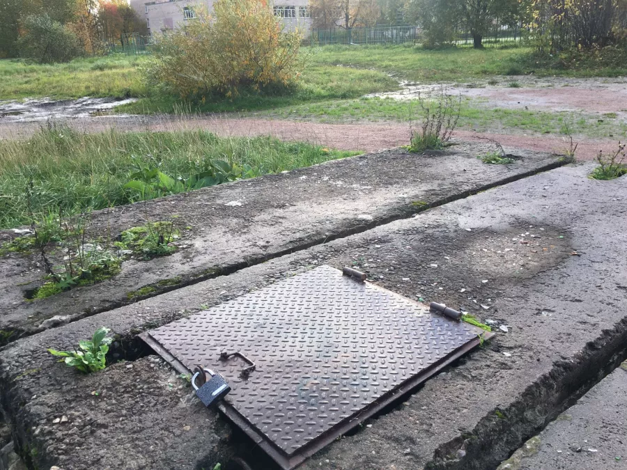 Безопасное детство: в деревне Горбунки демонтировали несертифицированное спортивное оборудование
