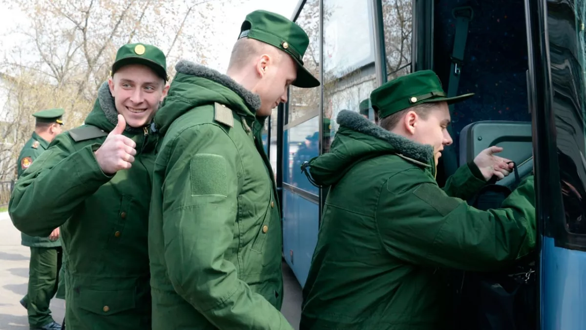 В Ленинградской области начался осенний призыв на службу в армию