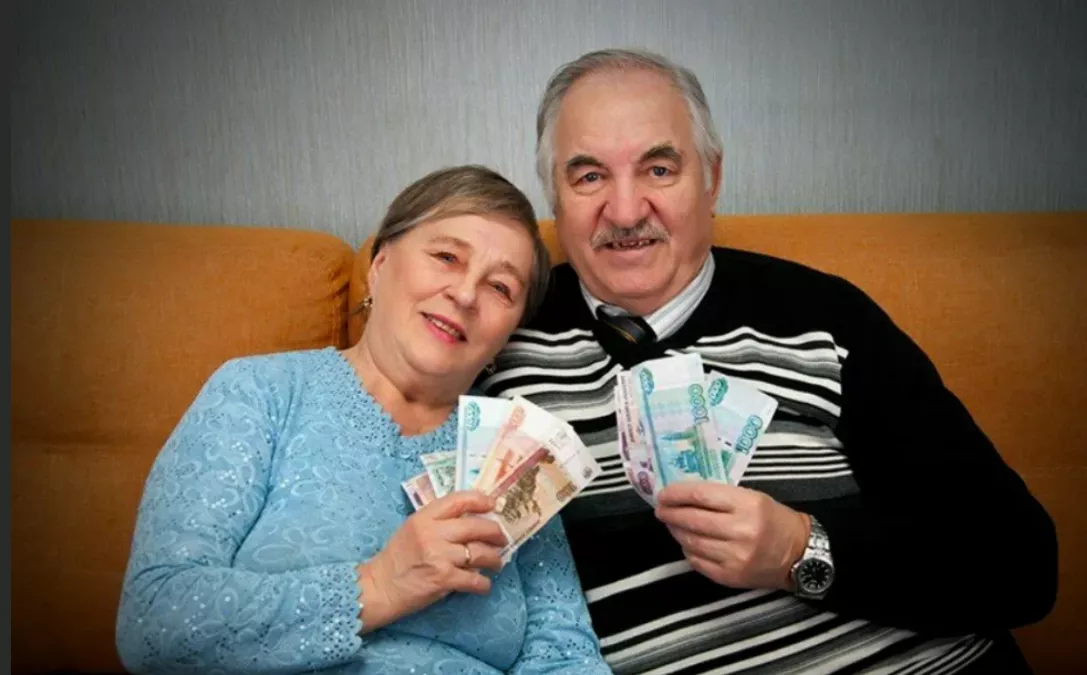 Пенсионеры Санкт-Петербурга и Ленинградской области начали получать проиндексированные на 10% пенсии