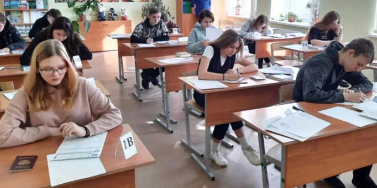 7 апреля 396 девятиклассников Волосовского района приняли участие в репетиционном экзамене по русскому языку