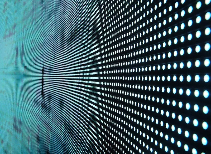 У интернет-мошенников сменилась тактика. Теперь они научились использовать нейросети и дипфейки