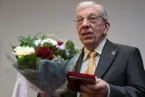 ЮРИЙ ВАСИЛЬЕВИЧ НЕ МЕНЯЕТ ПРОФЕССИЮ!