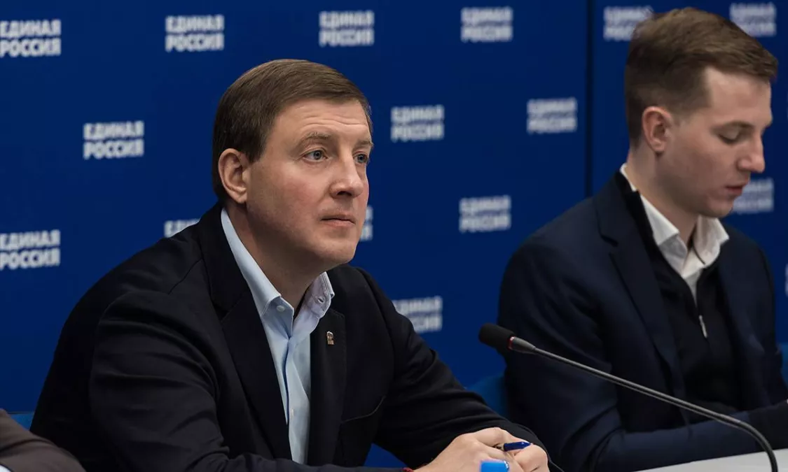 Андрей Турчак: Волонтерские центры &laquo;Единой России&raquo; обработали почти два миллиона заявок от медиков и граждан