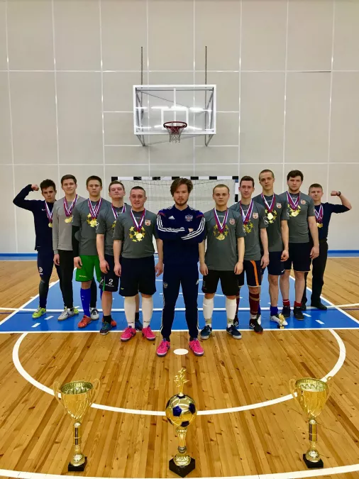 С праздником, любители футбола!