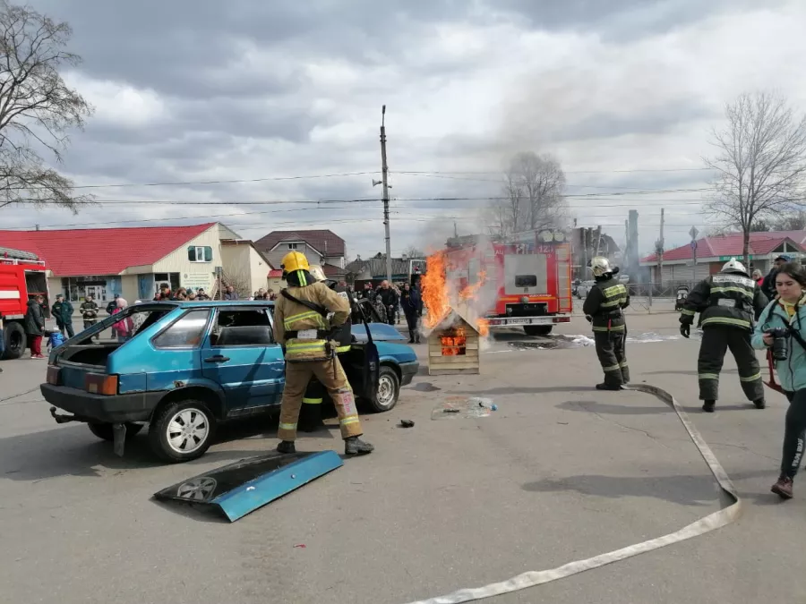 Как отметили свой праздник пожарные
