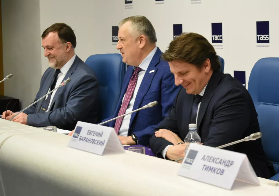 Власти Ленобласти направят на благоустройство городов и посёлков 2 млрд рублей