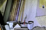Перед судом предстанет бизнесмен, прописавший 20 мигрантов в заброшенном доме в Волосово